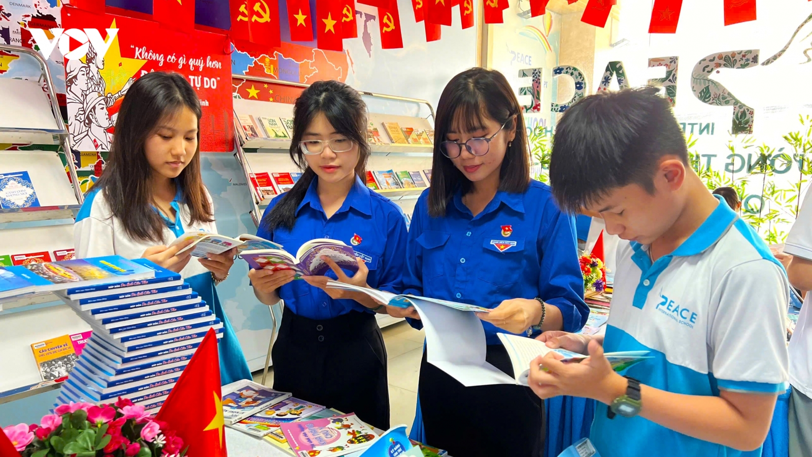 “Ngày hội đọc sách” kỷ niệm Ngày sinh Chủ tịch Hồ Chí Minh tại Cần Thơ