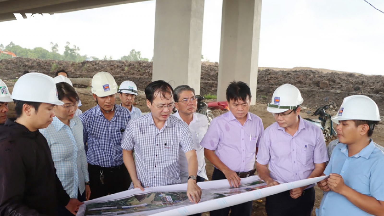 Chủ tịch tỉnh Đồng Tháp kiểm tra tiến độ cao tốc Cao Lãnh - An Hữu