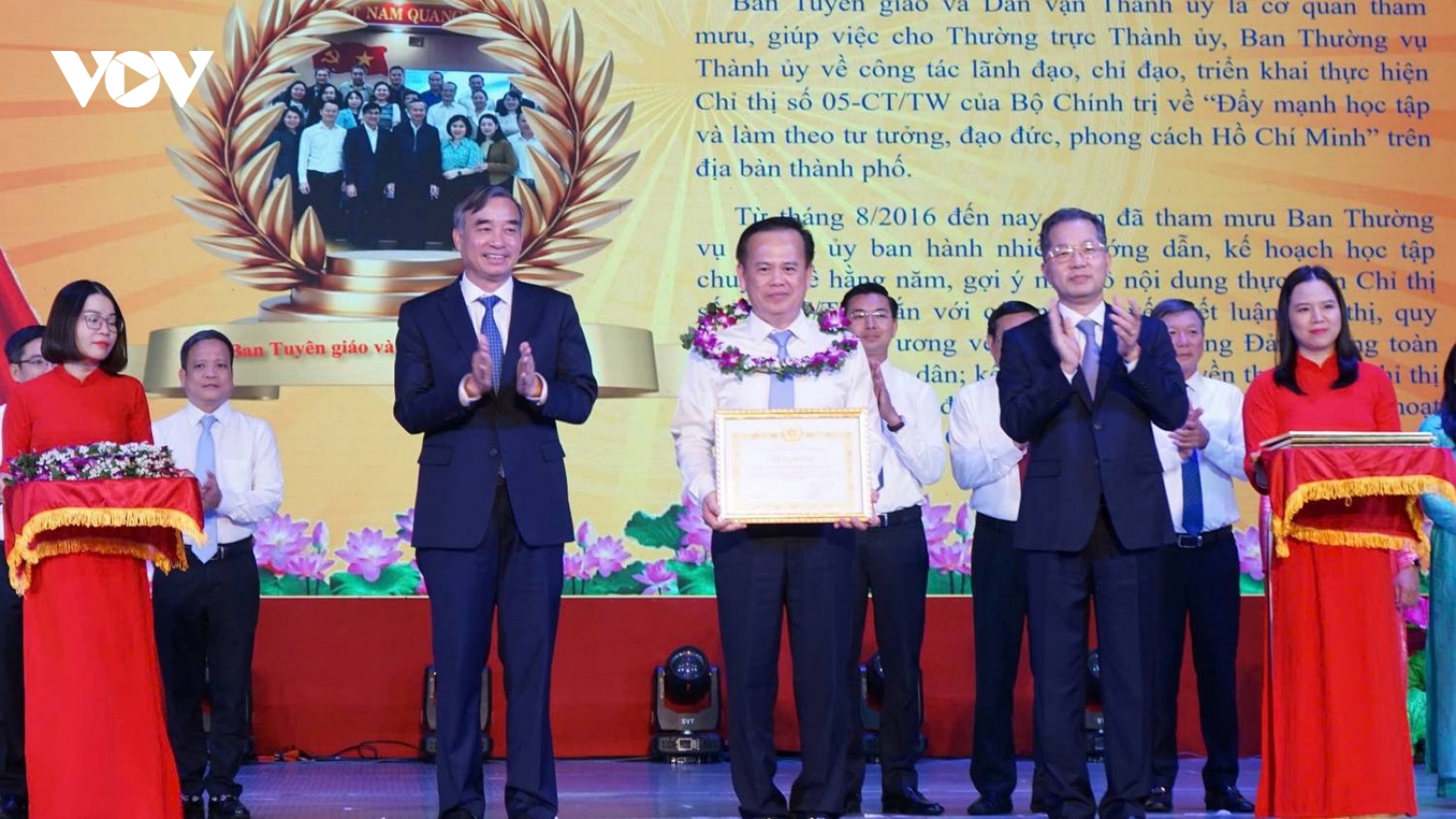 Các địa phương tuyên dương tập thể, cá nhân tiêu biểu trong học tập và làm theo Bác