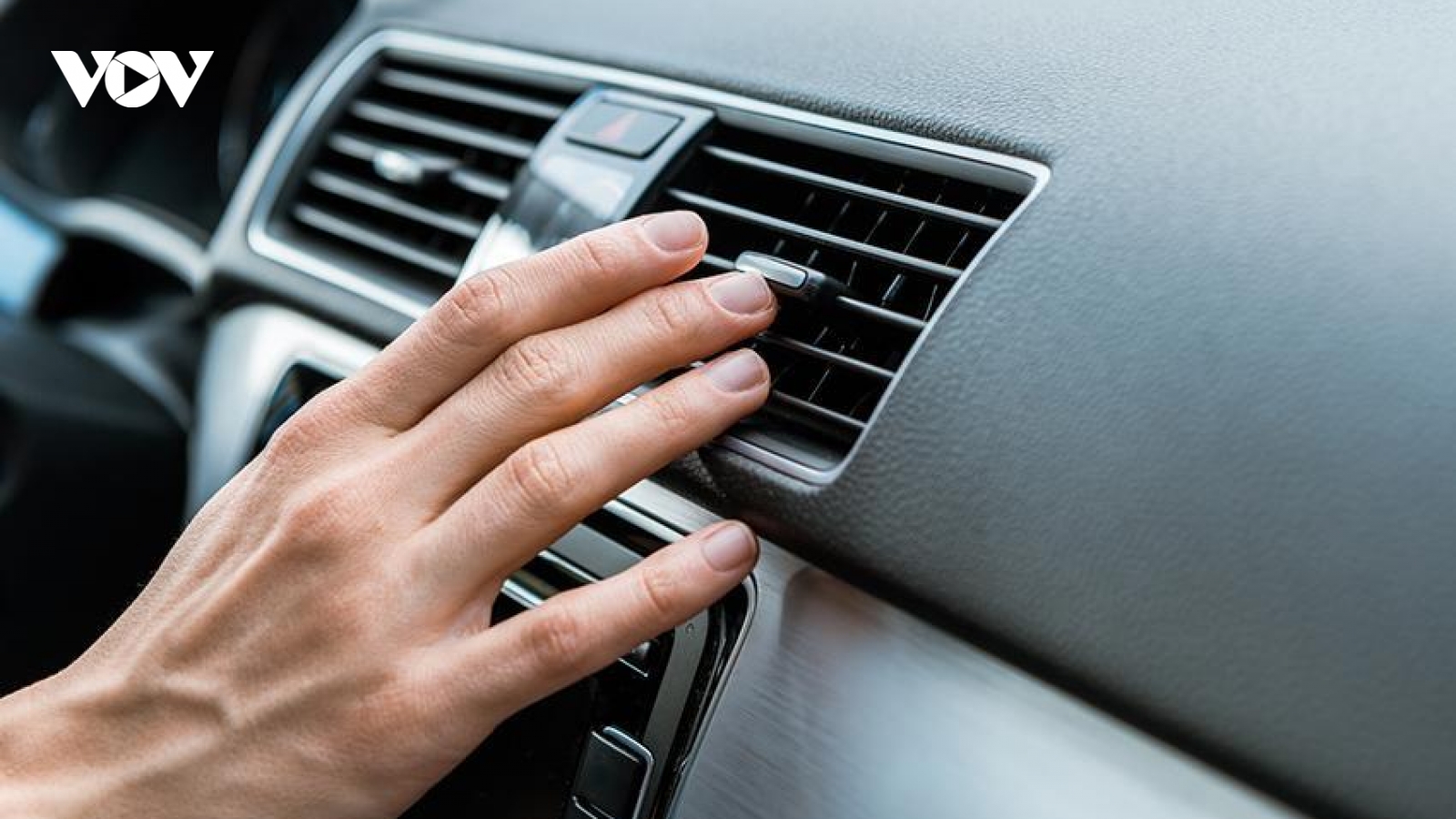 Những kinh nghiệm giúp điều hoà ô tô nhanh mát hơn trong mùa hè