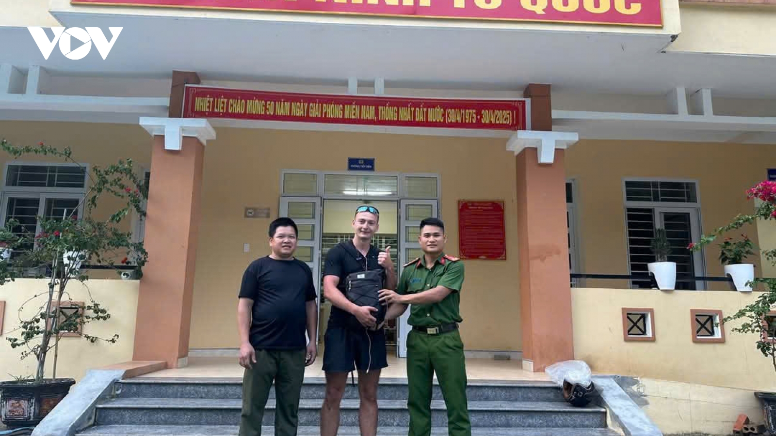 Người dân giúp khách du lịch tìm lại tài sản thất lạc