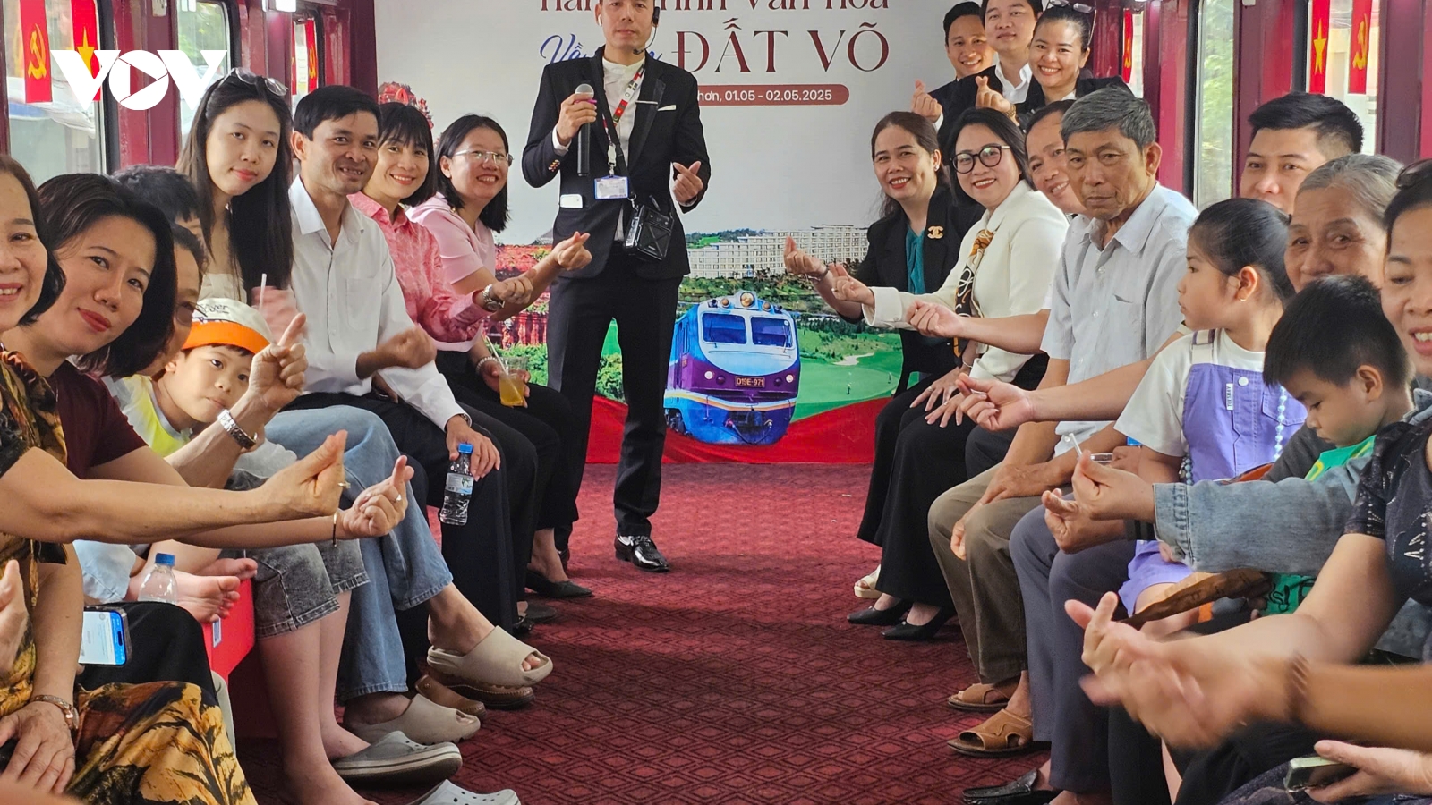 Trải nghiệm tàu hỏa “Hành trình văn hóa về miền đất võ”