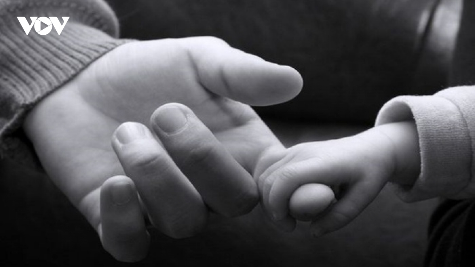 Chật vật khi làm mẹ đơn thân cùng món nợ khổng lồ từ chồng cũ