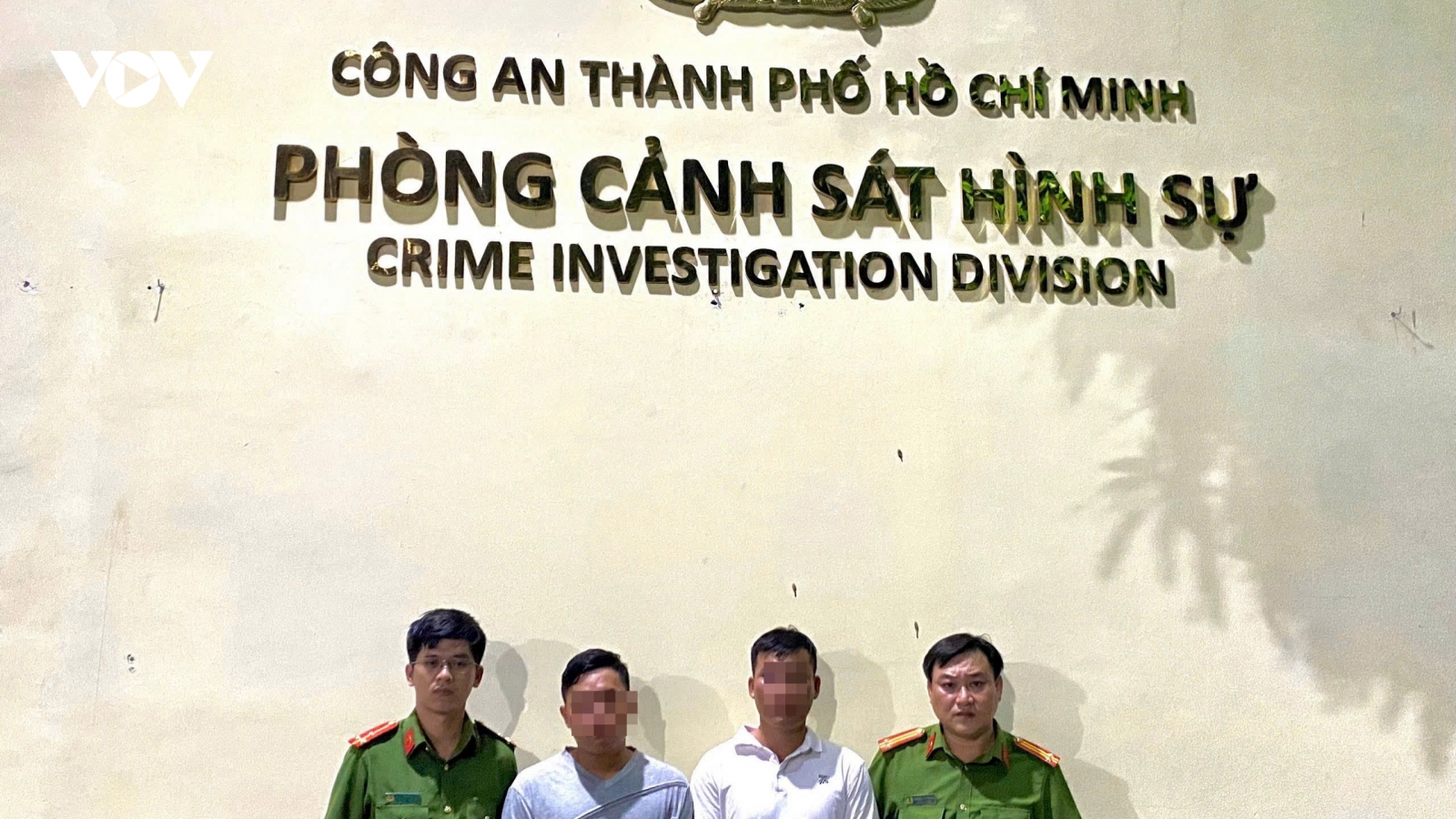 Lời khai của 2 nghi phạm cướp tiệm vàng ở Hóc Môn