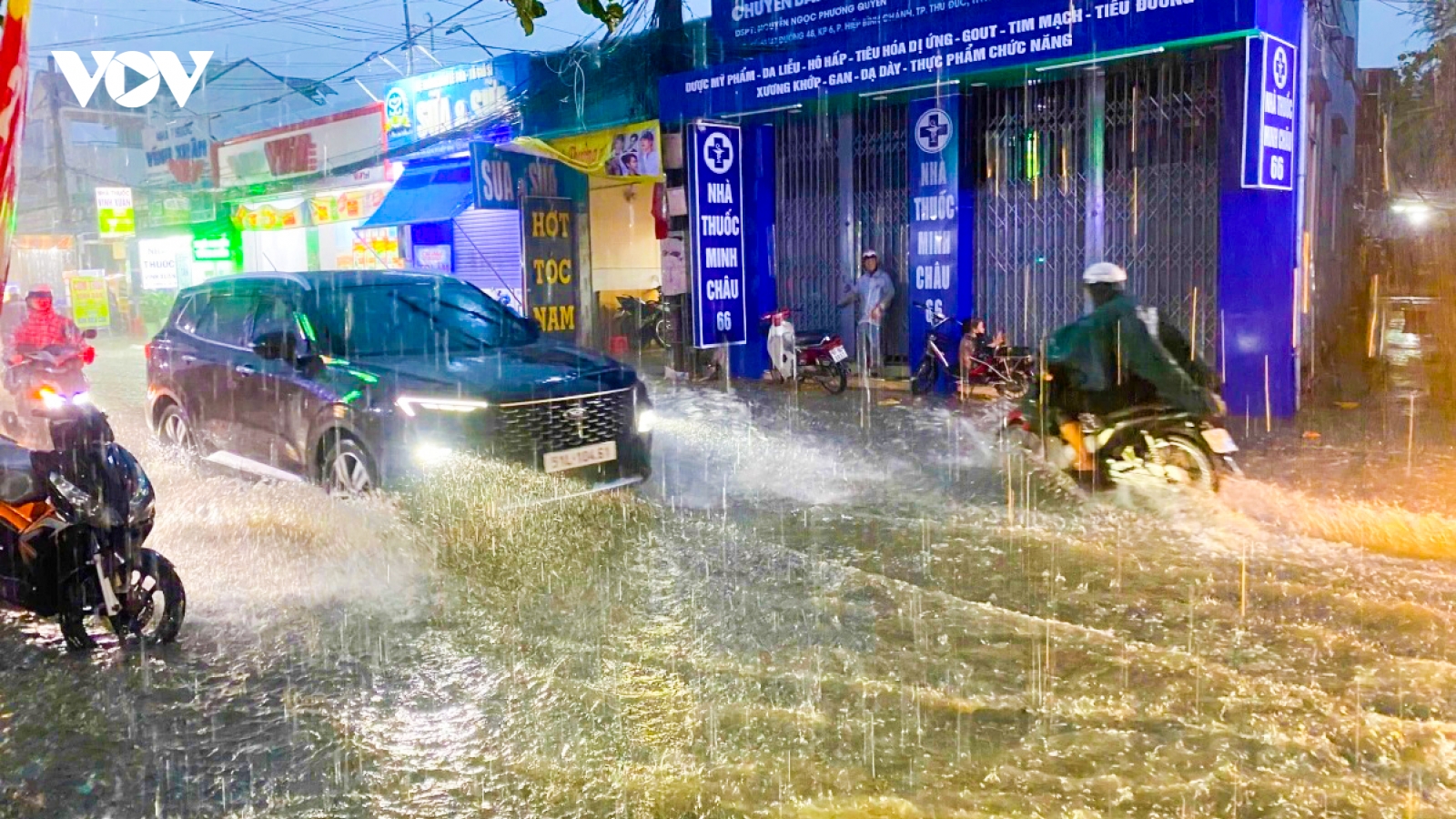 Bắc Bộ và Bắc Trung Bộ chuẩn bị hứng chịu đợt mưa lớn, dồn dập