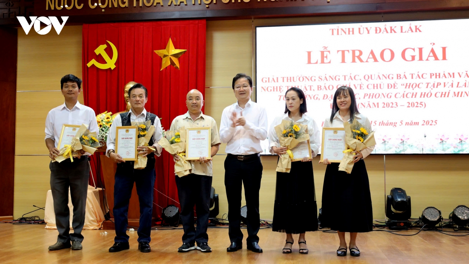 32 tác phẩm được trao giải “học tập và làm theo lời Bác” tại Đắk Lắk