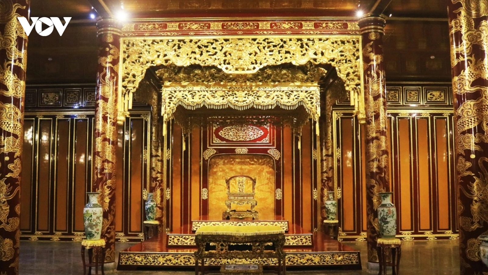 Phó Thủ tướng chỉ đạo xử lý vụ việc "Ngai vua triều Nguyễn" bị phá hoại