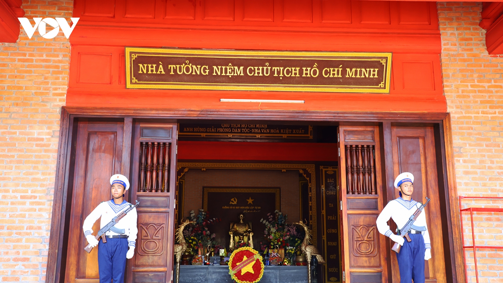 Bác Hồ mãi trong tim quân dân đảo Trường Sa