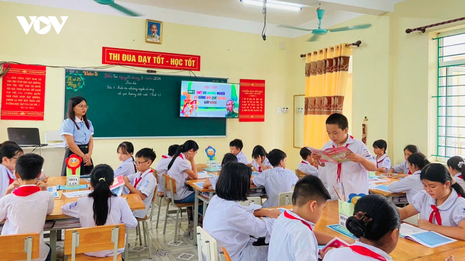 Trường học có bị sáp nhập sau khi bỏ cấp huyện?