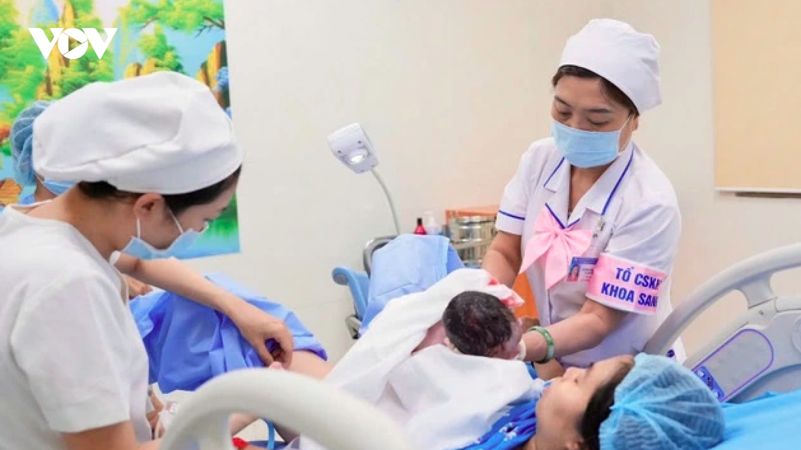Đề xuất tăng thời gian nghỉ thai sản lên 7 tháng với lao động nữ sinh con thứ 2