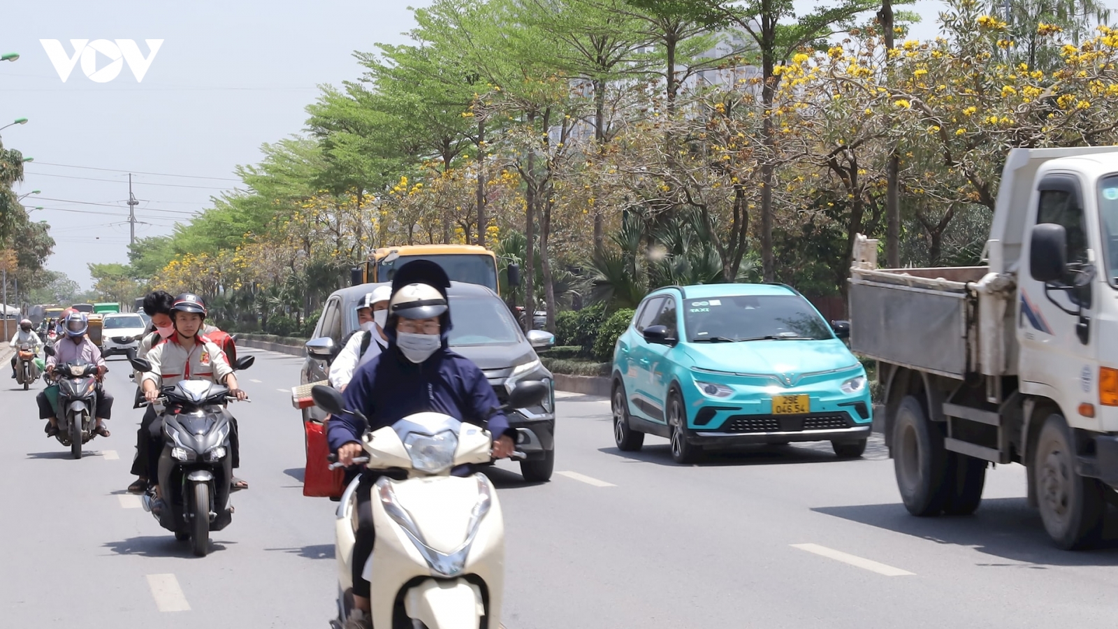 Thời tiết hôm nay 7/5: Miền Bắc và Nam Bộ có nắng nóng, chiều tối có mưa rào