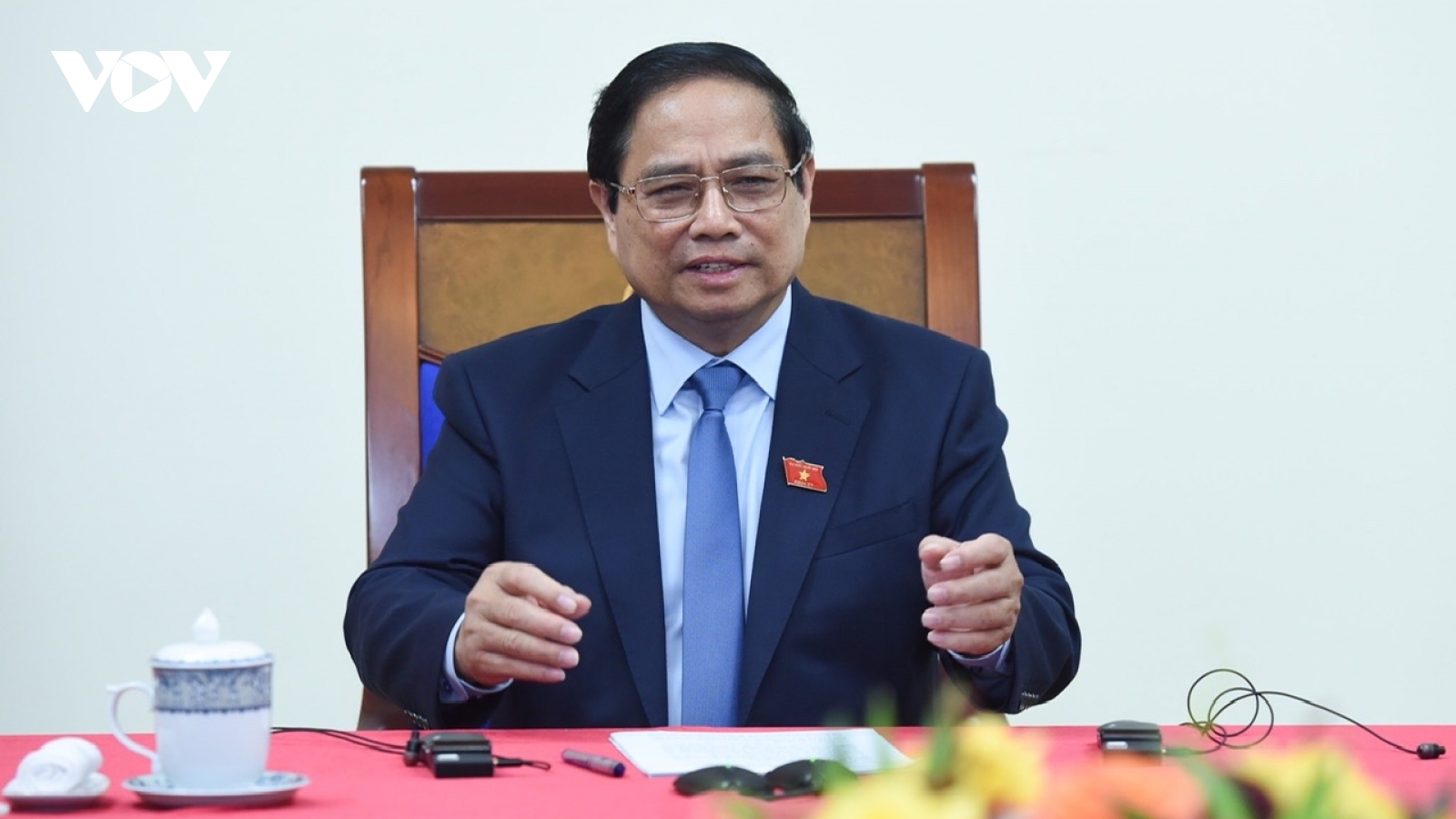 Thủ tướng Phạm Minh Chính điện đàm với Thủ tướng Singapore Lawrence Wong