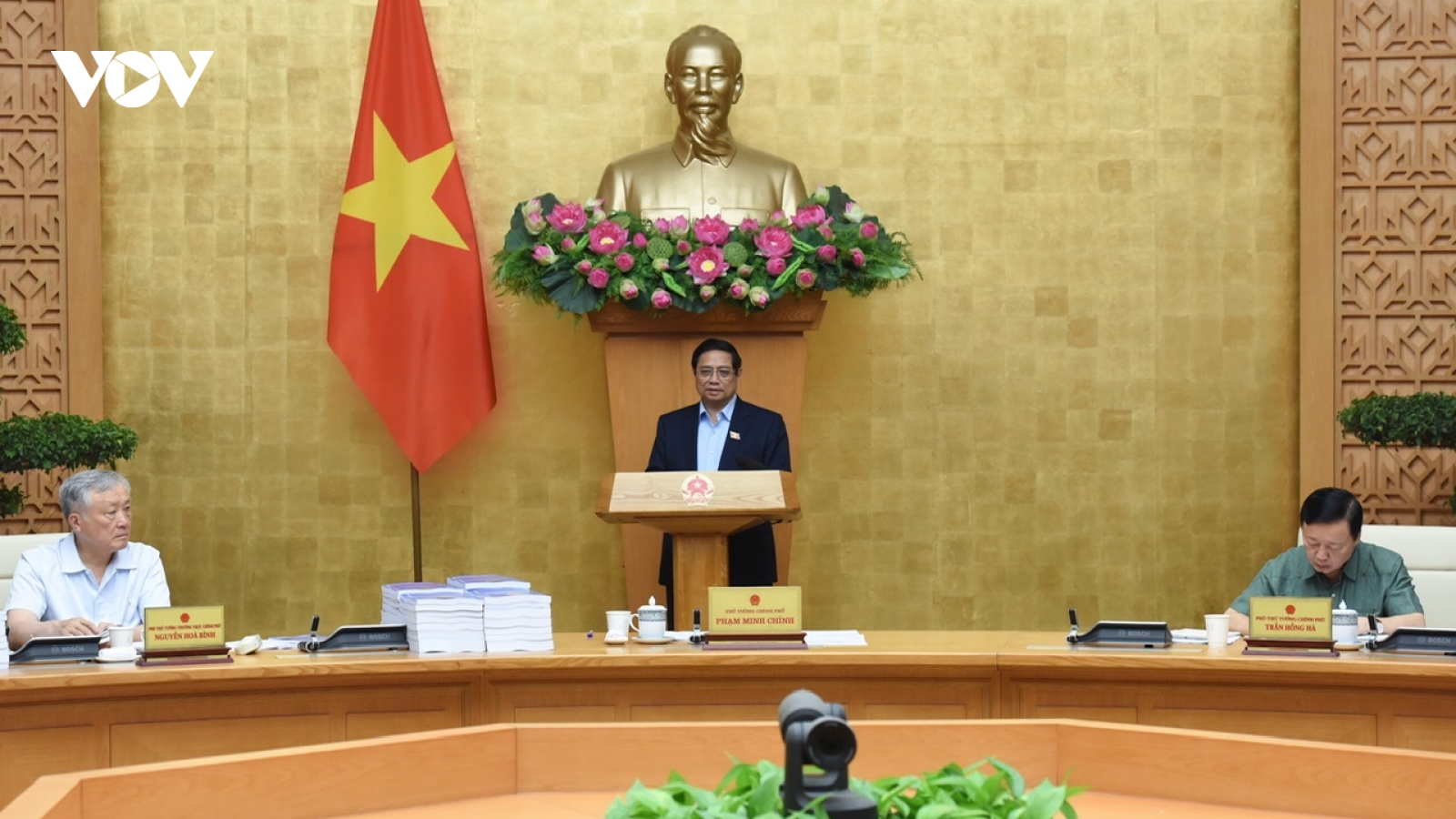 Thủ tướng: Khẩn trương bố trí kinh phí chi trả cho người xin nghỉ theo chế độ