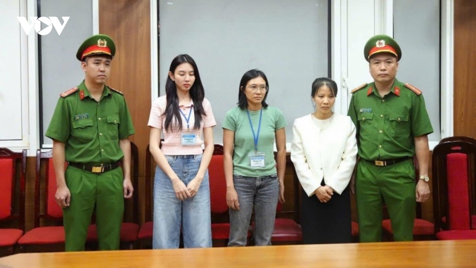Nóng 24h: Thùy Tiên khai lý do tham gia điều hành sản xuất, bán kẹo Kera