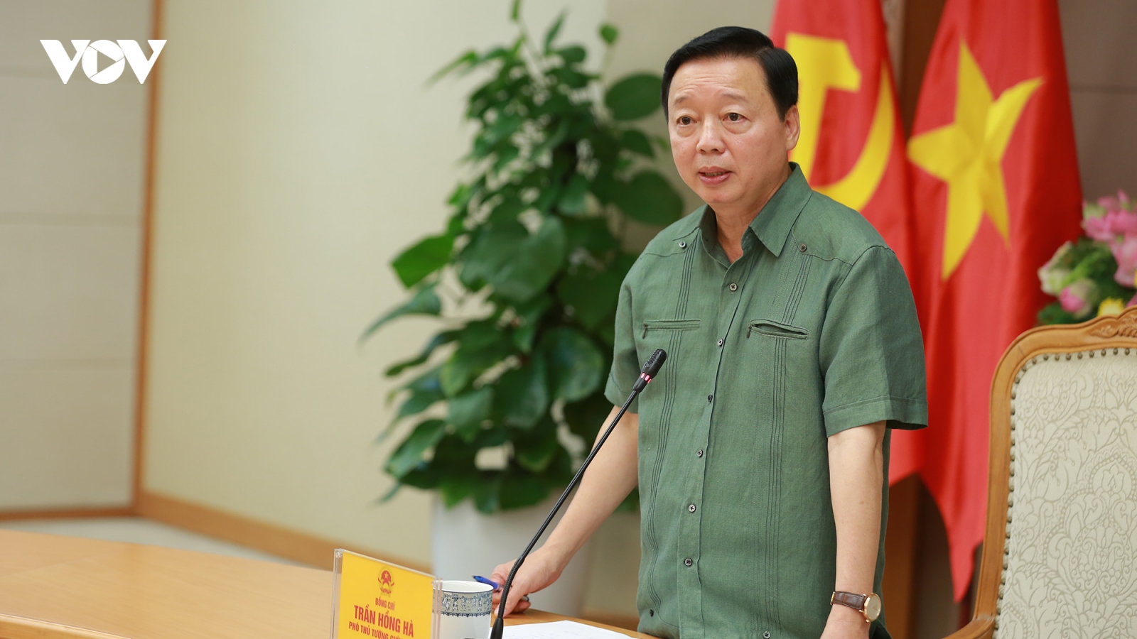 Phó Thủ tướng: Nuôi, trồng dược liệu phải gắn với “giữ dân, giữ rừng”