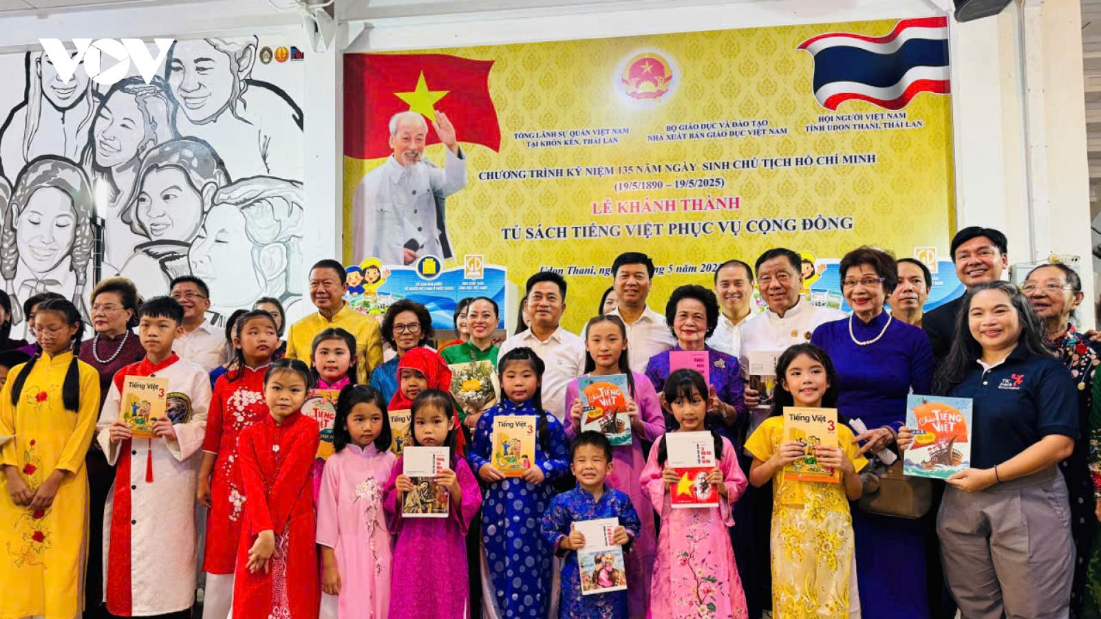 Tủ sách tiếng Việt tại Udon Thani: Gìn giữ cội nguồn, ngôn ngữ quê hương