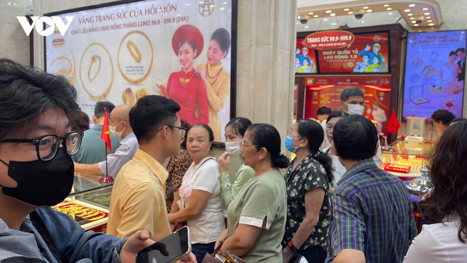 Ngày vía Thần Tài 2026: Mua vàng sao cho vừa đón lộc vừa bảo toàn vốn?