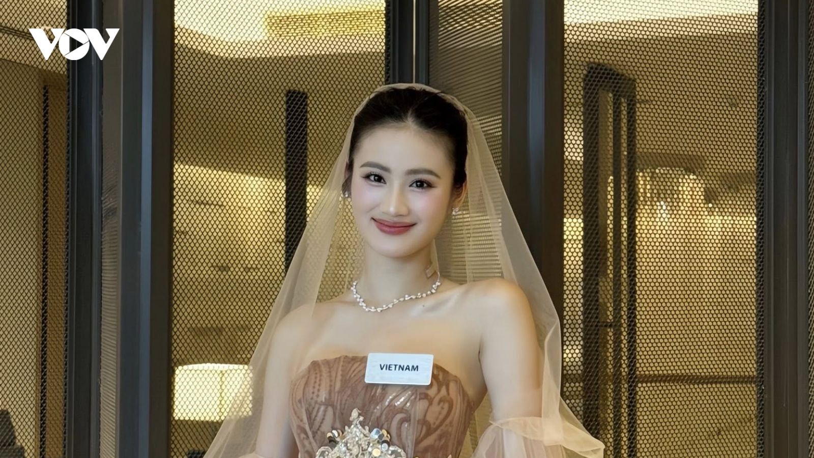 Thành tích mới của Ý Nhi trước chung kết Miss World