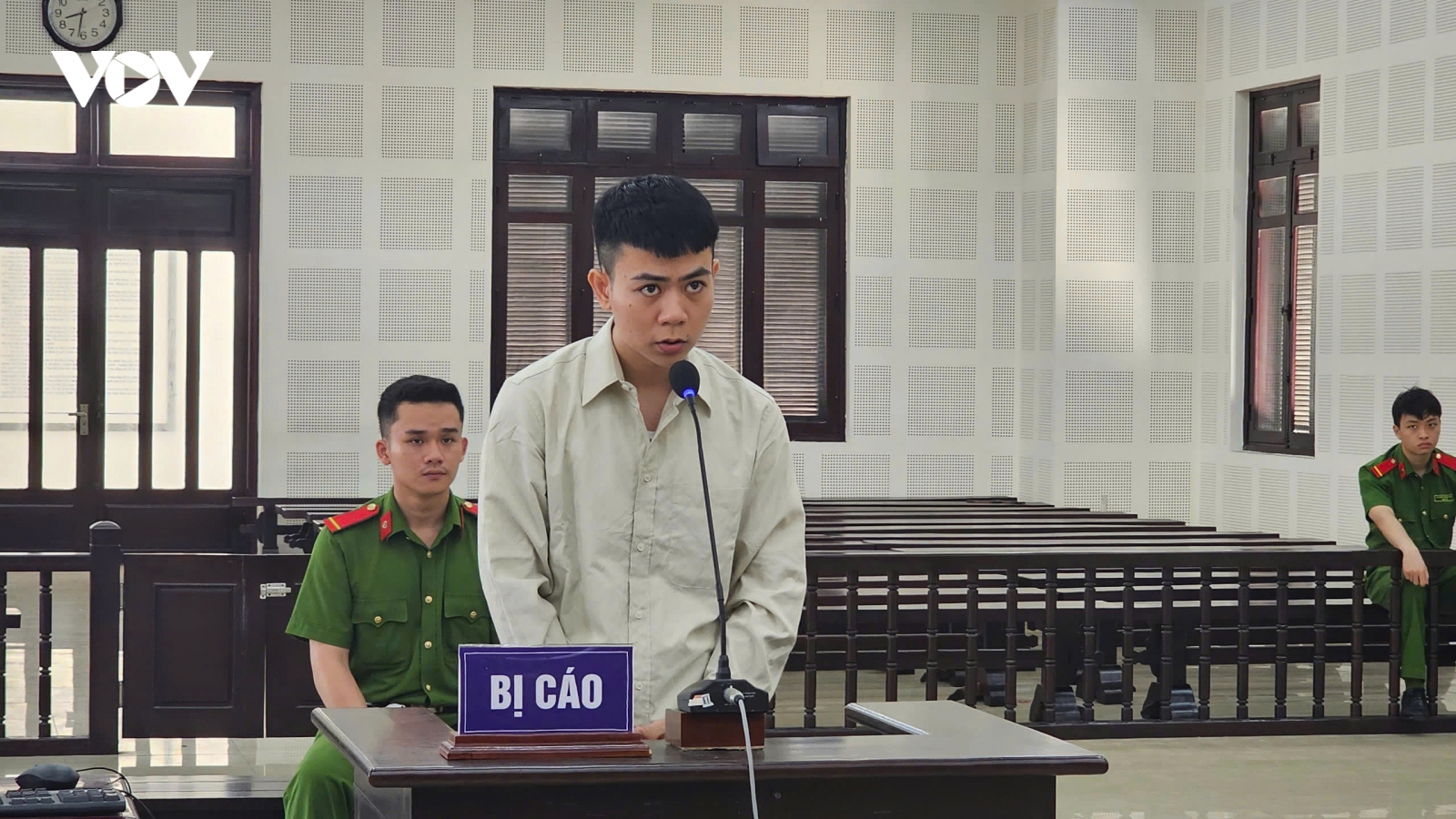 Lừa đảo đầu tư chứng khoán, Phùng Văn Quyết lĩnh án 8 năm tù
