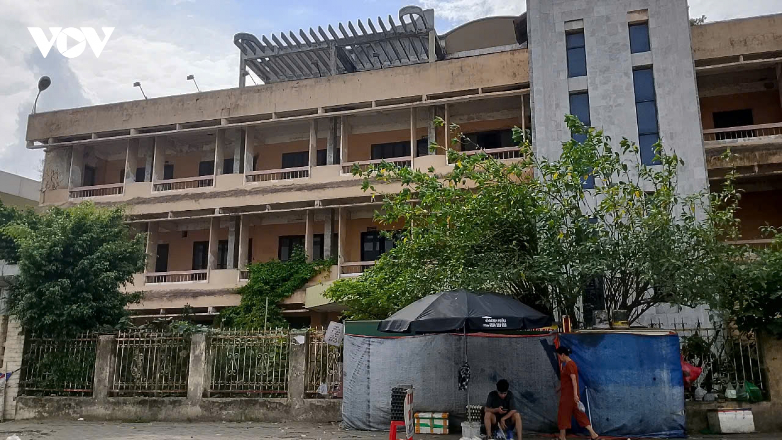 Sau 17 năm Hà Tây sáp nhập vào Hà Nội, một số trụ sở công vẫn bỏ hoang