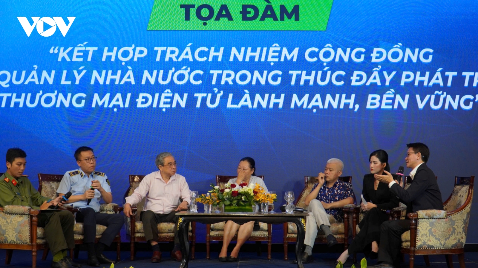 Ngăn chặn hàng giả, hàng kém chất lượng cũng là trách nhiệm của người tiêu dùng
