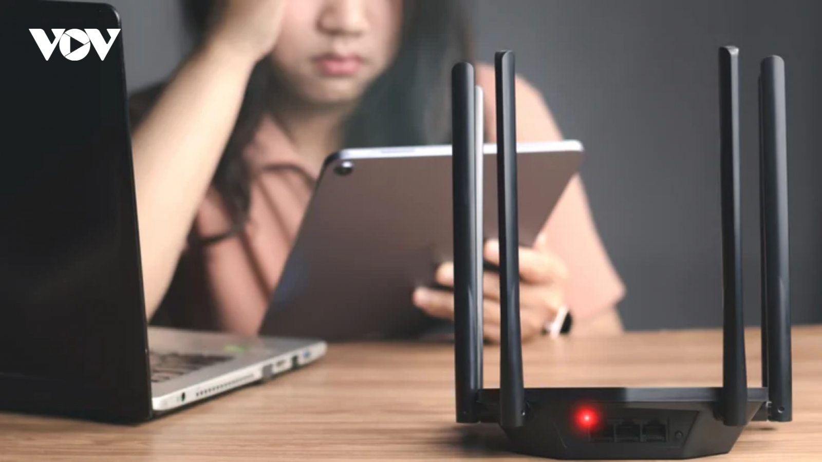 Lò vi sóng có thể ảnh hưởng đến kết nối Wi-Fi?