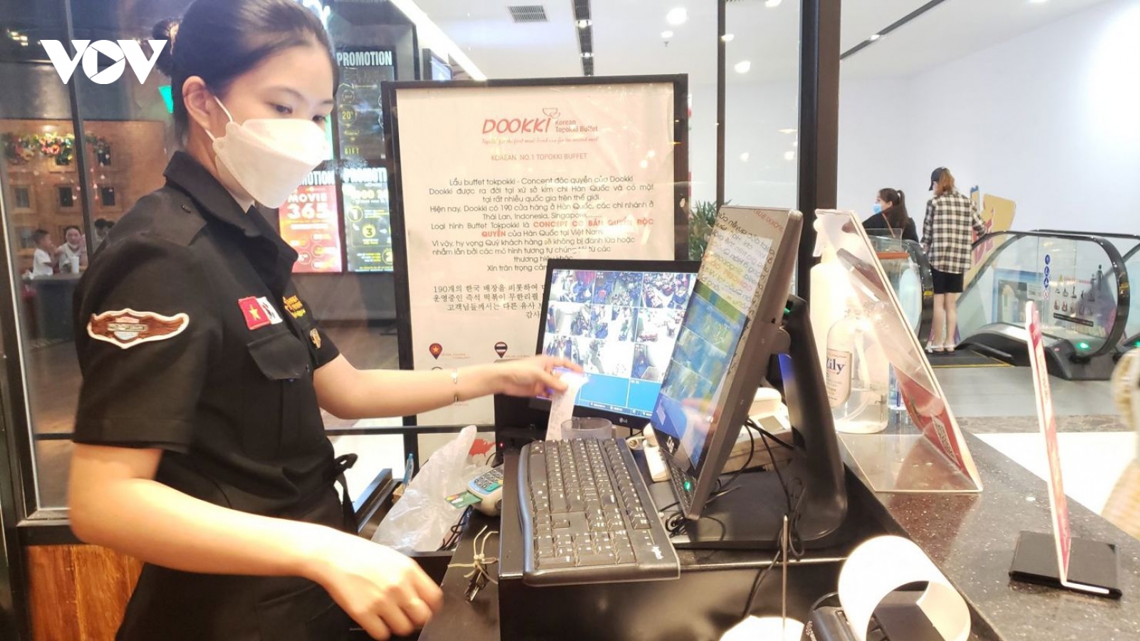 Tăng cường giải pháp hóa đơn điện tử khởi tạo từ máy tính tiền với hộ kinh doanh