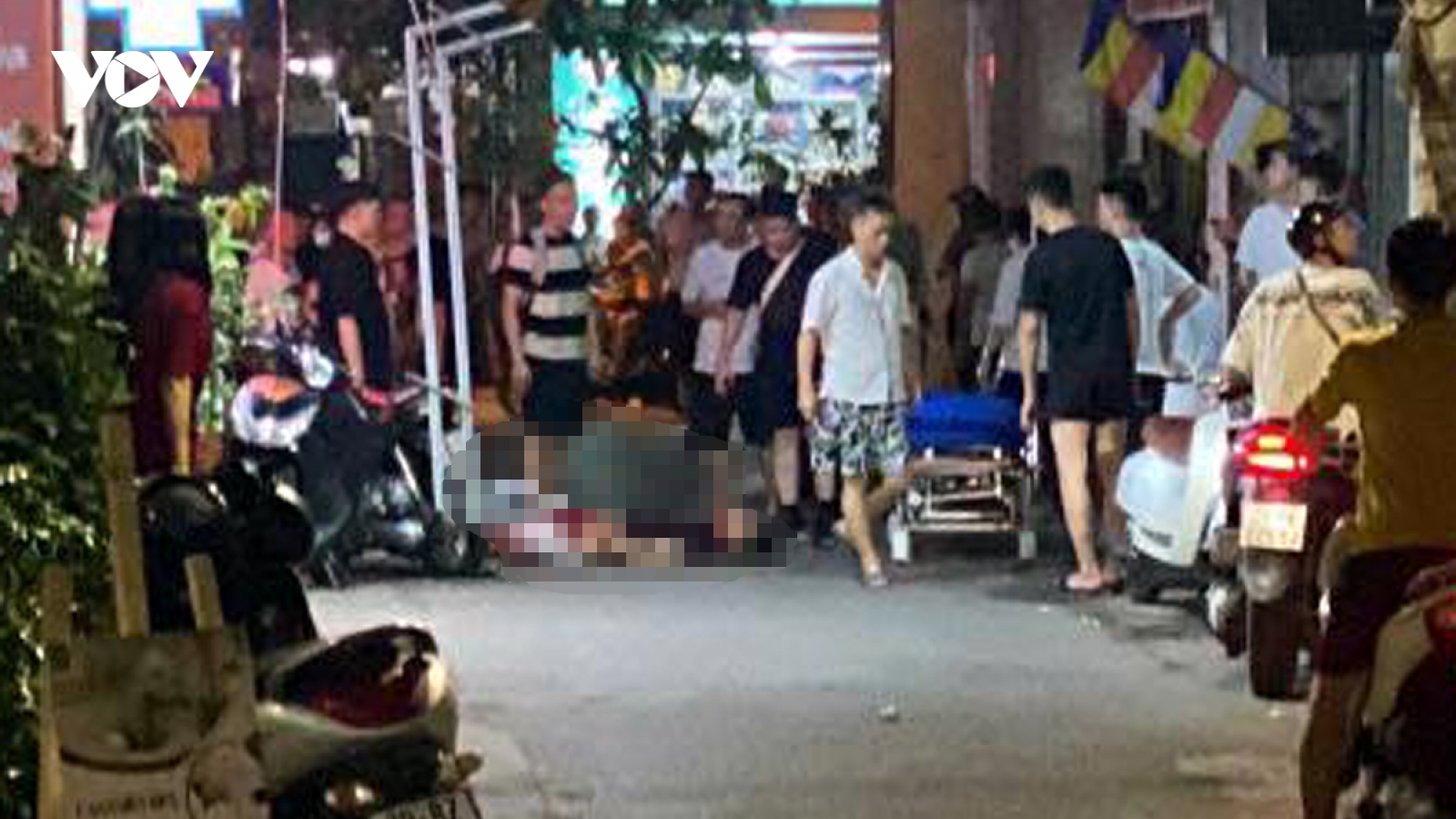 Nam thanh niên nhảy lầu ở Ba Đình, Hà Nội