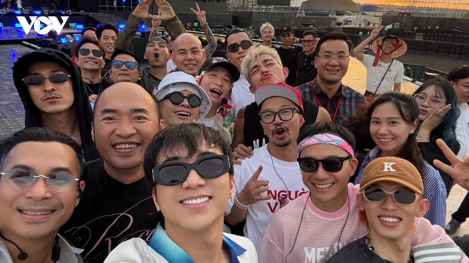 Soobin từng không tin vào tình bạn trong showbiz, cho đến khi gặp 32 "anh em"