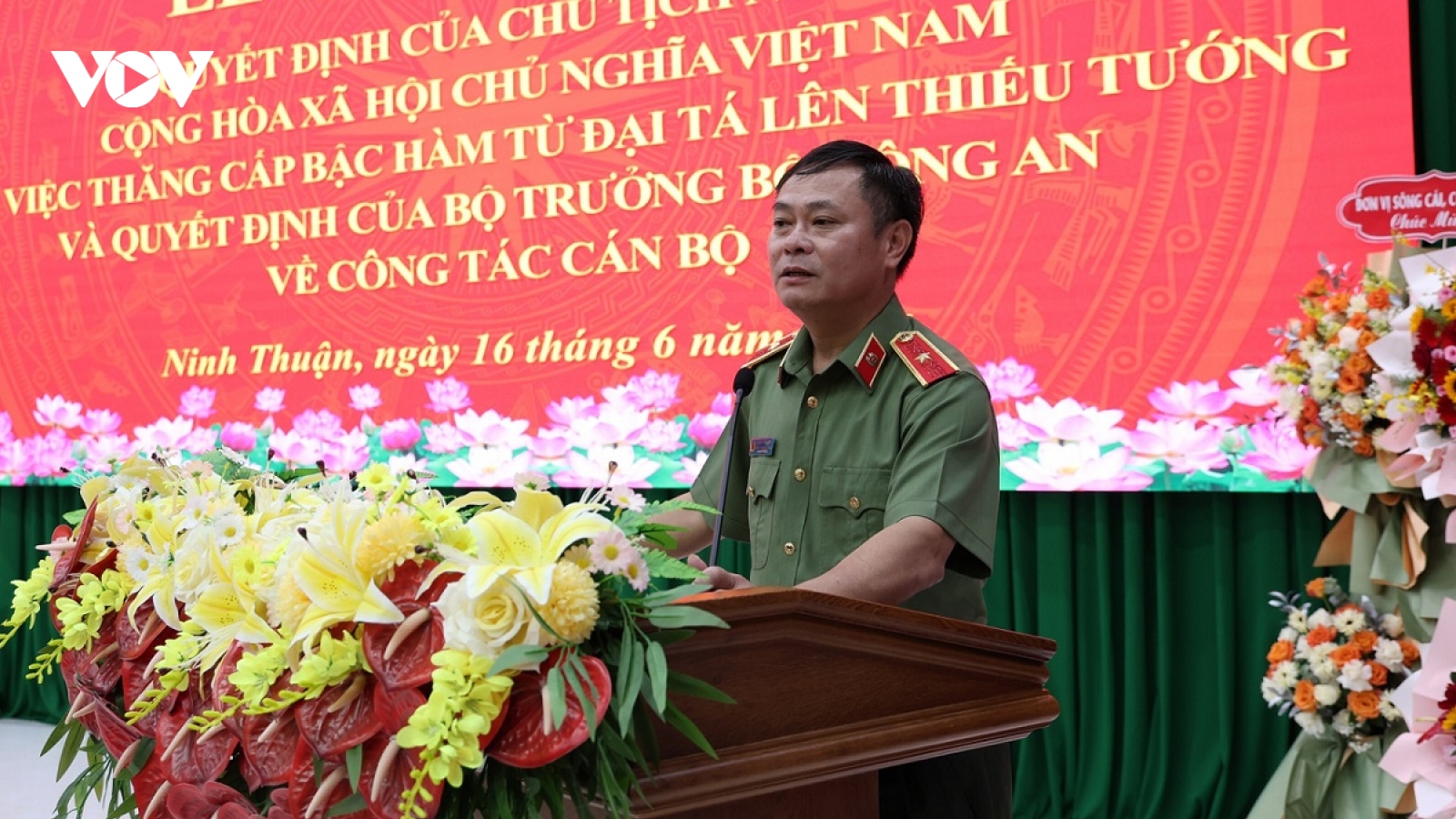Giám đốc Công an Ninh Thuận được thăng quân hàm và nhận nhiệm vụ mới