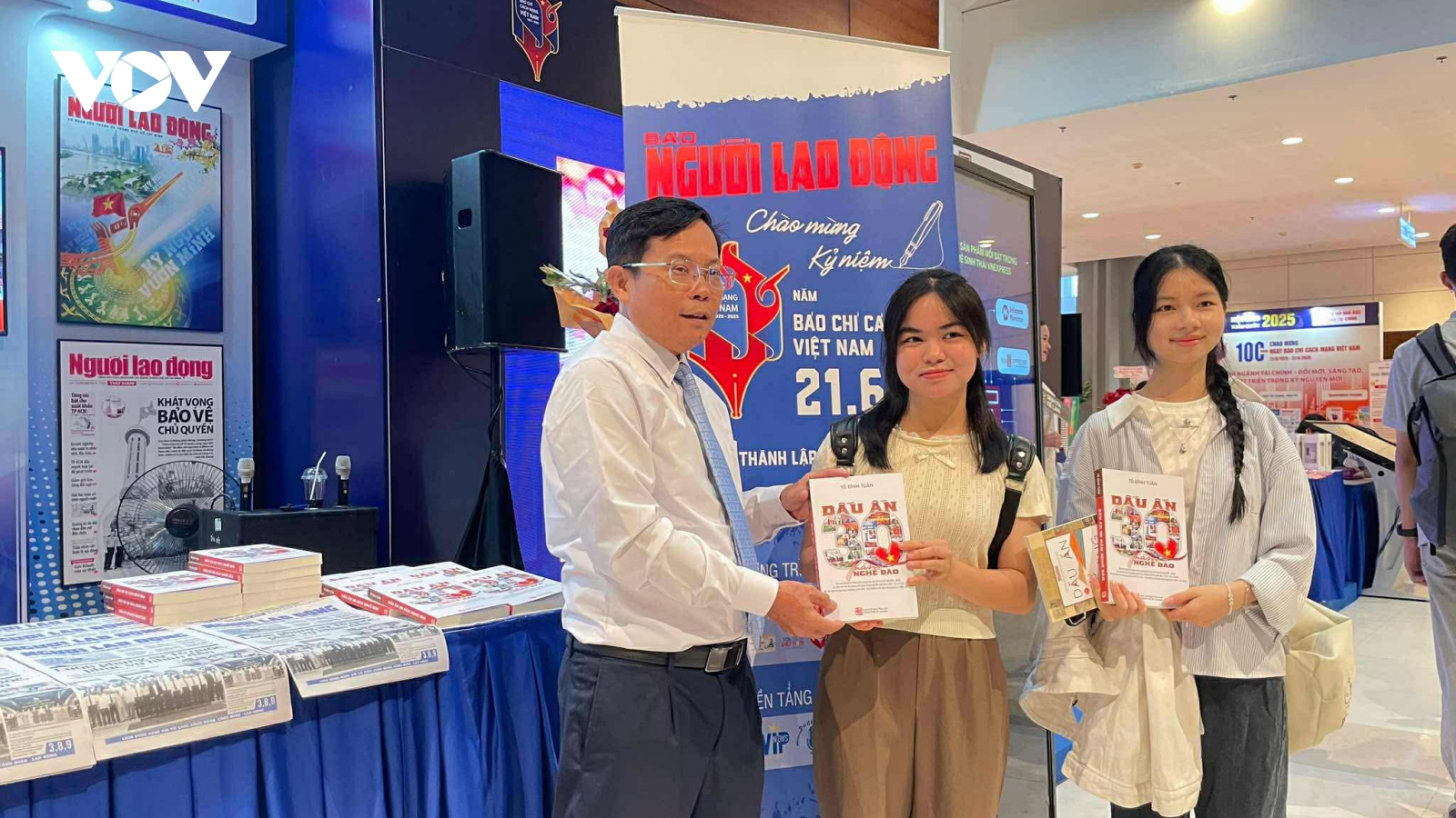 Nhà báo Tô Đình Tuân khơi nguồn cảm hứng cho thế hệ làm báo trẻ