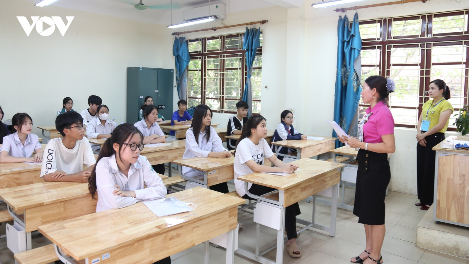 Gần 17.000 thí sinh Bắc Ninh làm bài thi môn Ngữ văn kỳ thi vào lớp 10