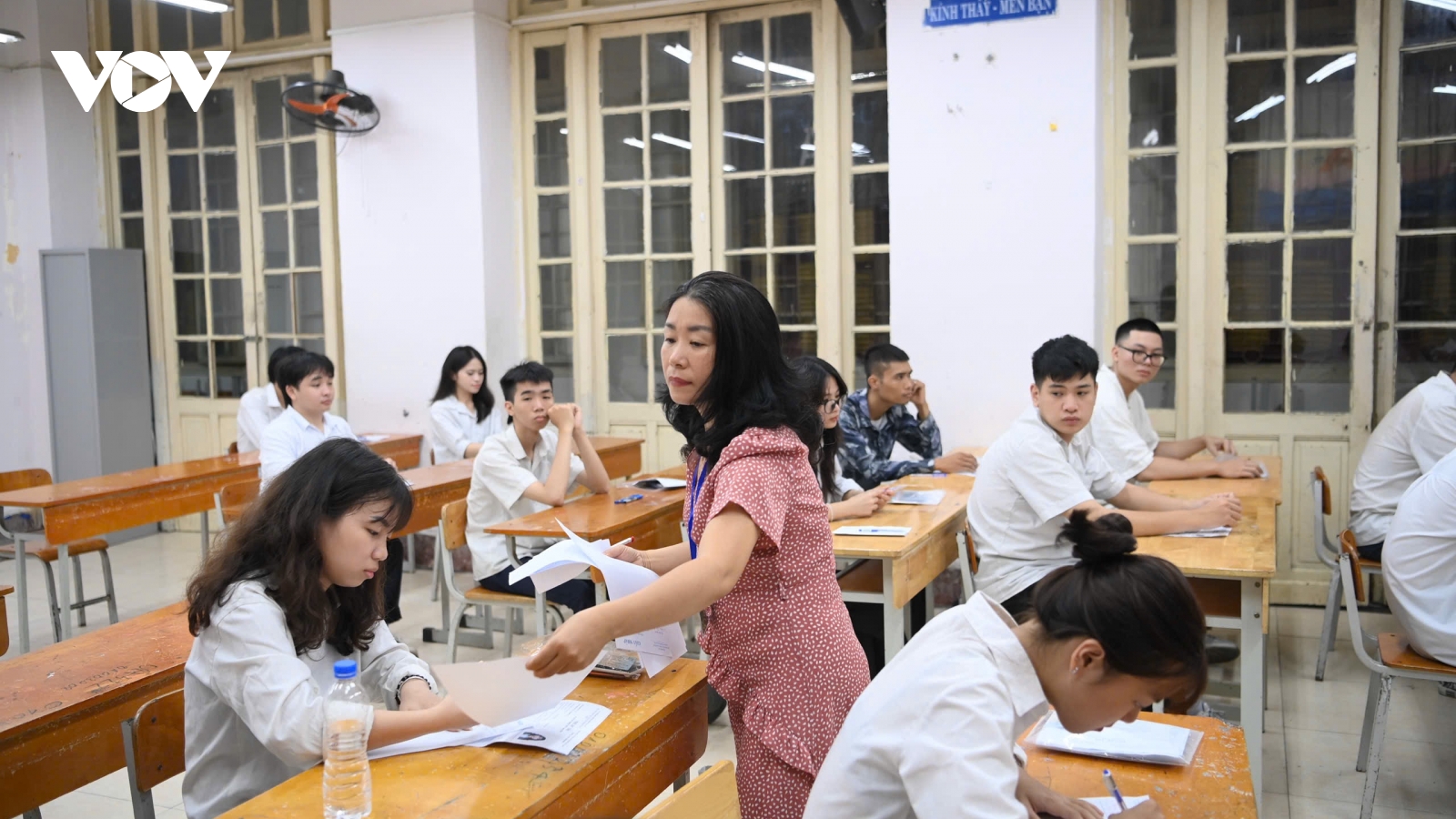 Xuất hiện "đáp án" Ngữ văn trên mạng, Bộ GD-ĐT lên tiếng
