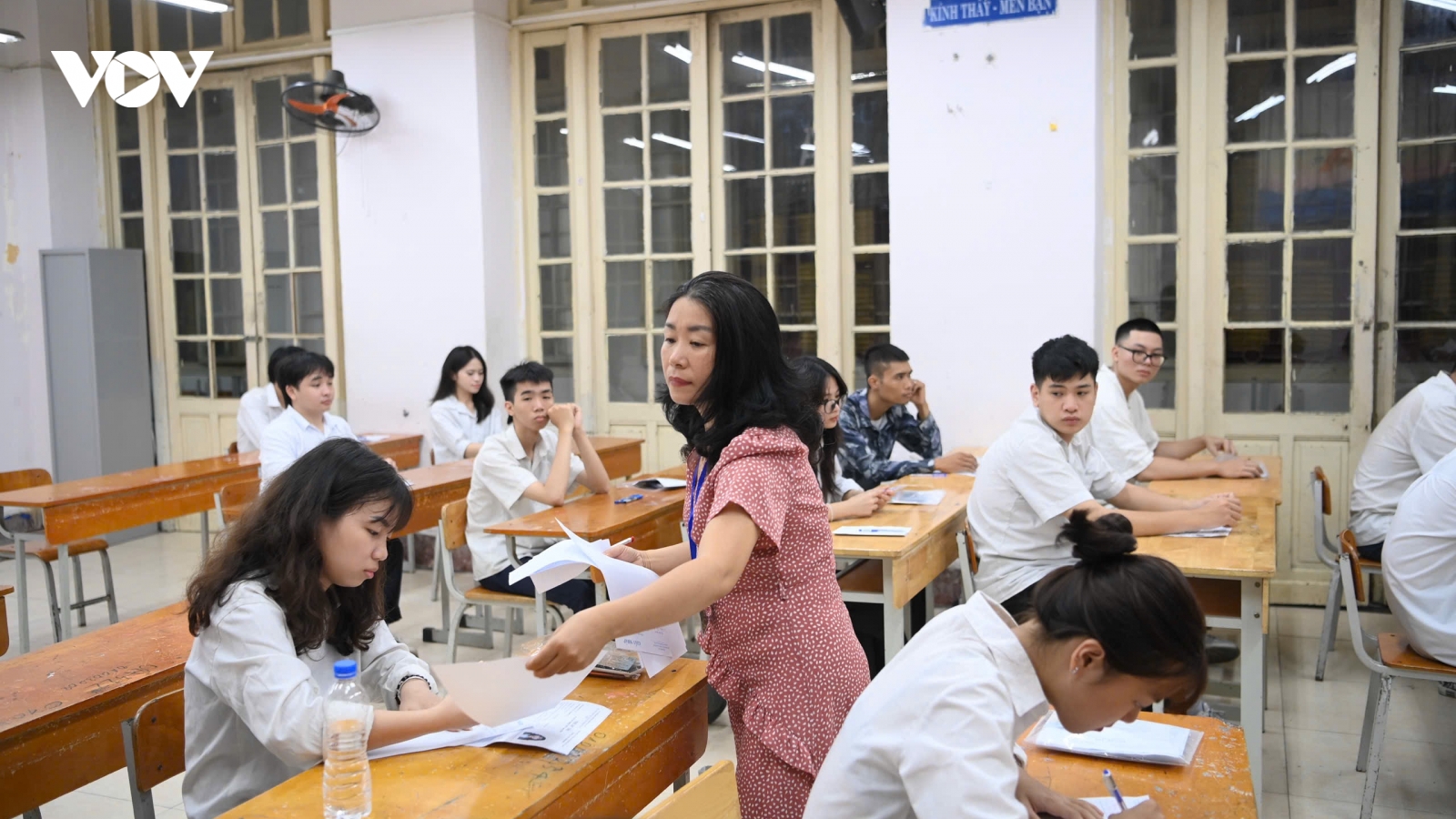 Xuất hiện "đáp án" Ngữ văn trên mạng, Bộ GD-ĐT lên tiếng