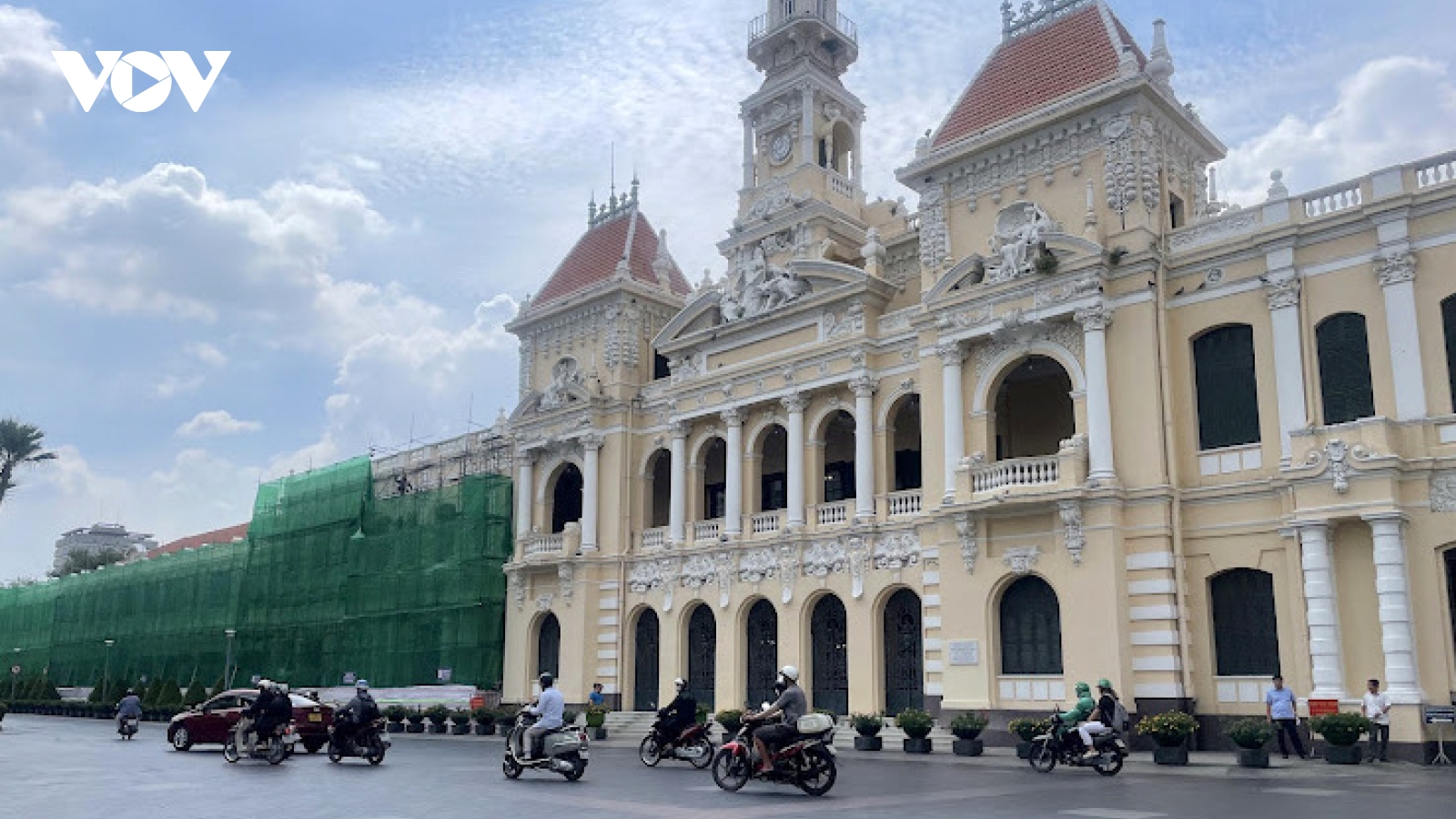 TP.HCM chỉ đạo tạm dừng các dự án xây mới, cải tạo trụ sở