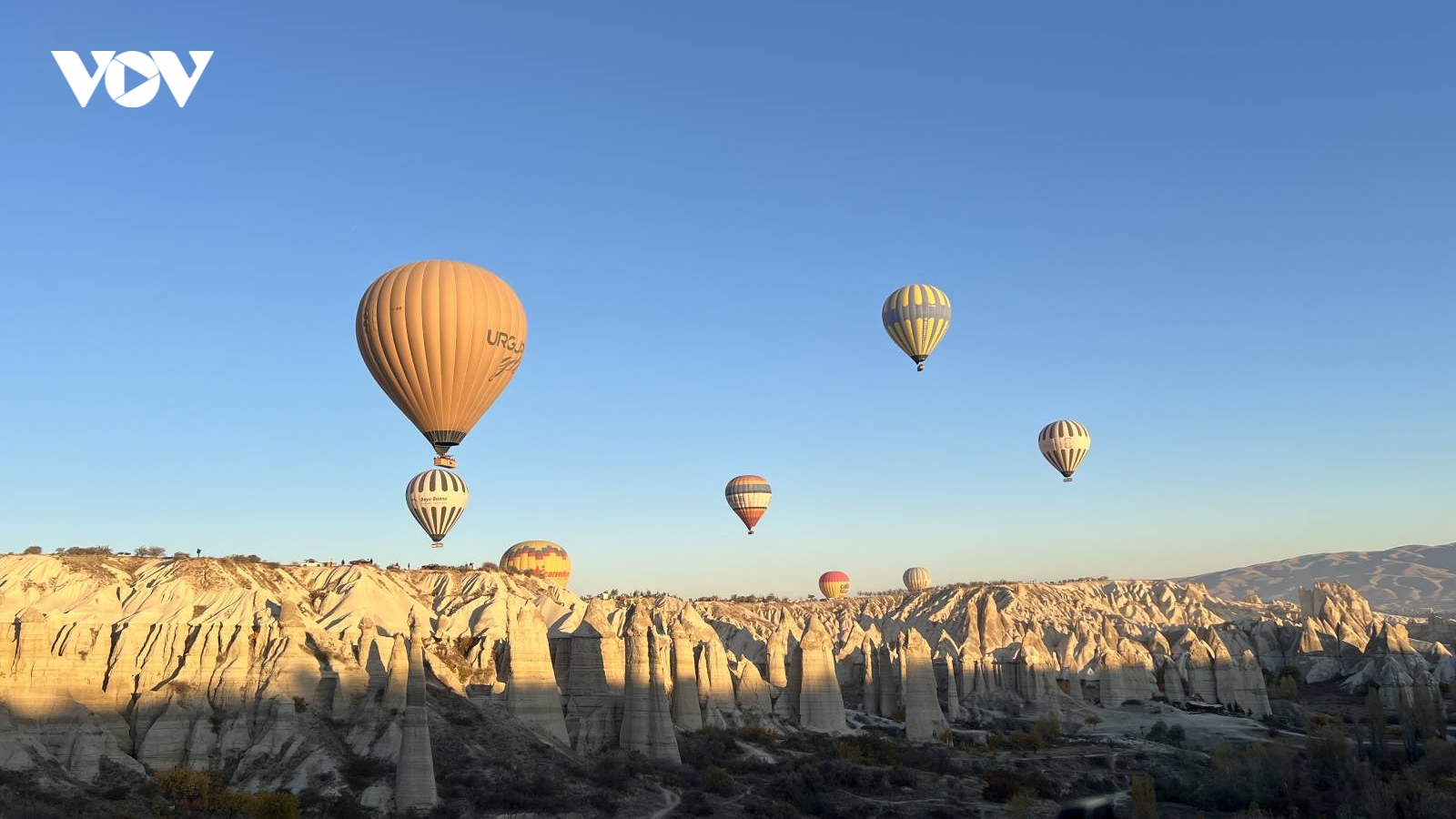 Dậy sớm bay khinh khí cầu, sống ảo ở Cappadocia