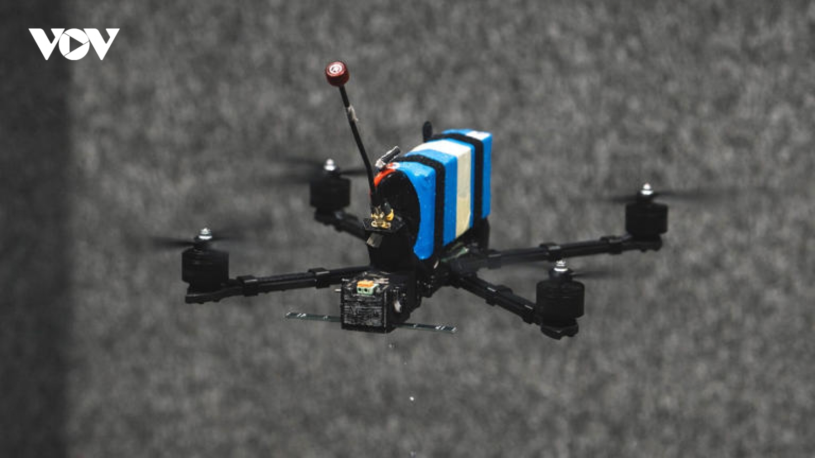 Tốc độ sản xuất UAV kinh ngạc của Ukraine và cuộc đua khốc liệt trên bầu trời