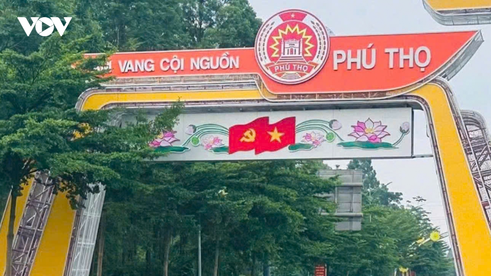 Lên phương án hỗ trợ xe đưa đón cán bộ từ Hoà Bình, Vĩnh Phúc về Việt Trì làm việc