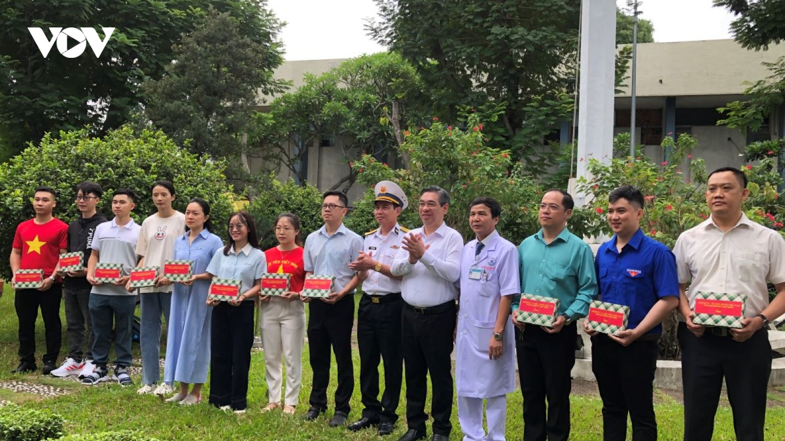TP.HCM lần đầu cử đoàn bác sĩ ra Trường Sa làm nhiệm vụ đặc biệt