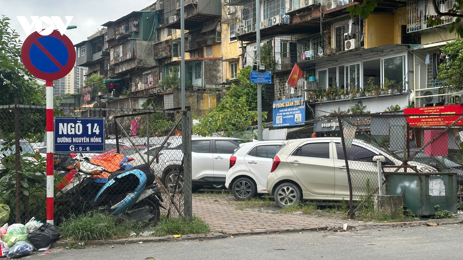 Bãi đỗ xe tự động ở Hà Nội gần 10 năm vẫn hoạt động bằng "camera cơm"