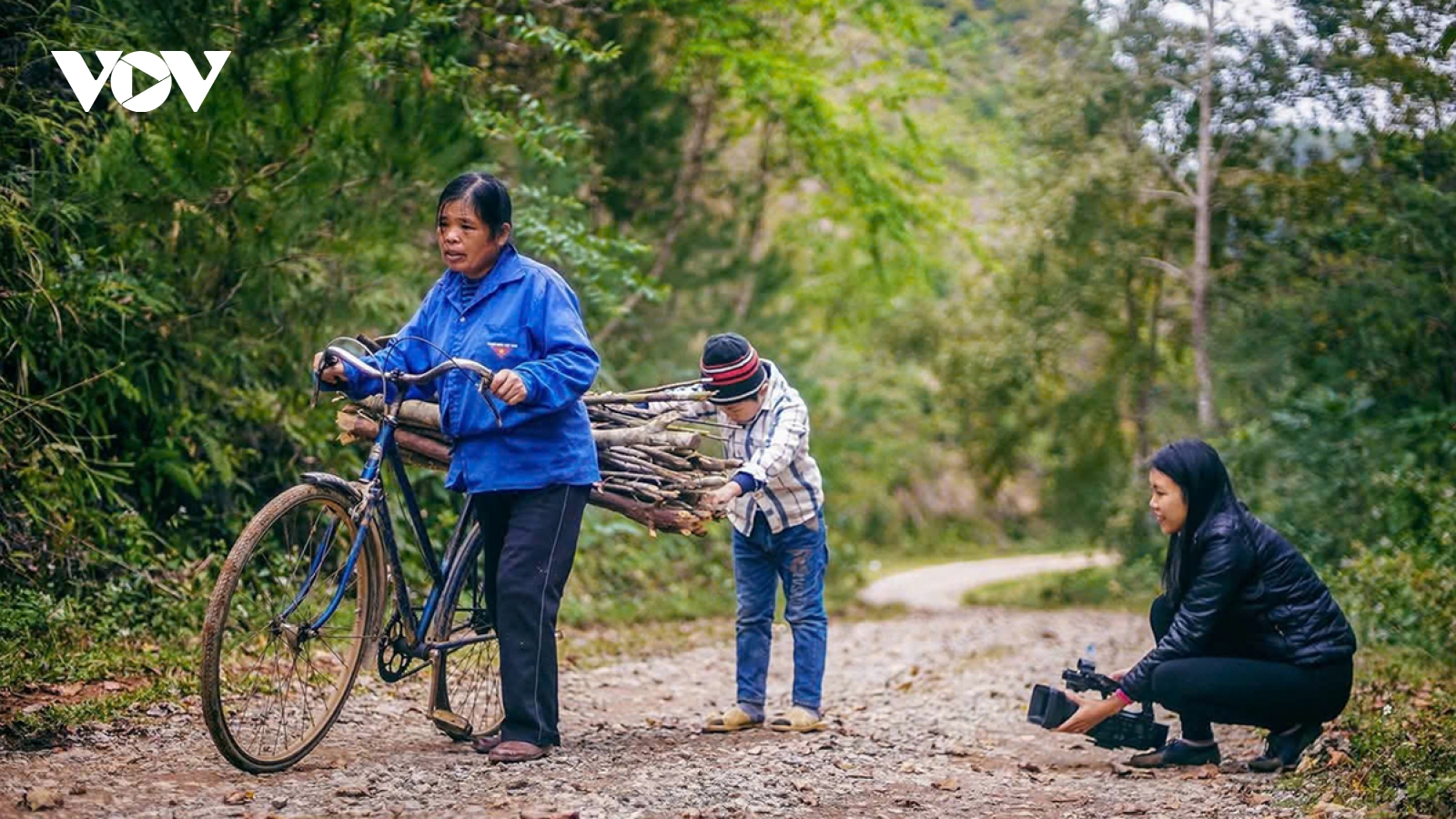 Chuyện những người làm báo “áo chàm”