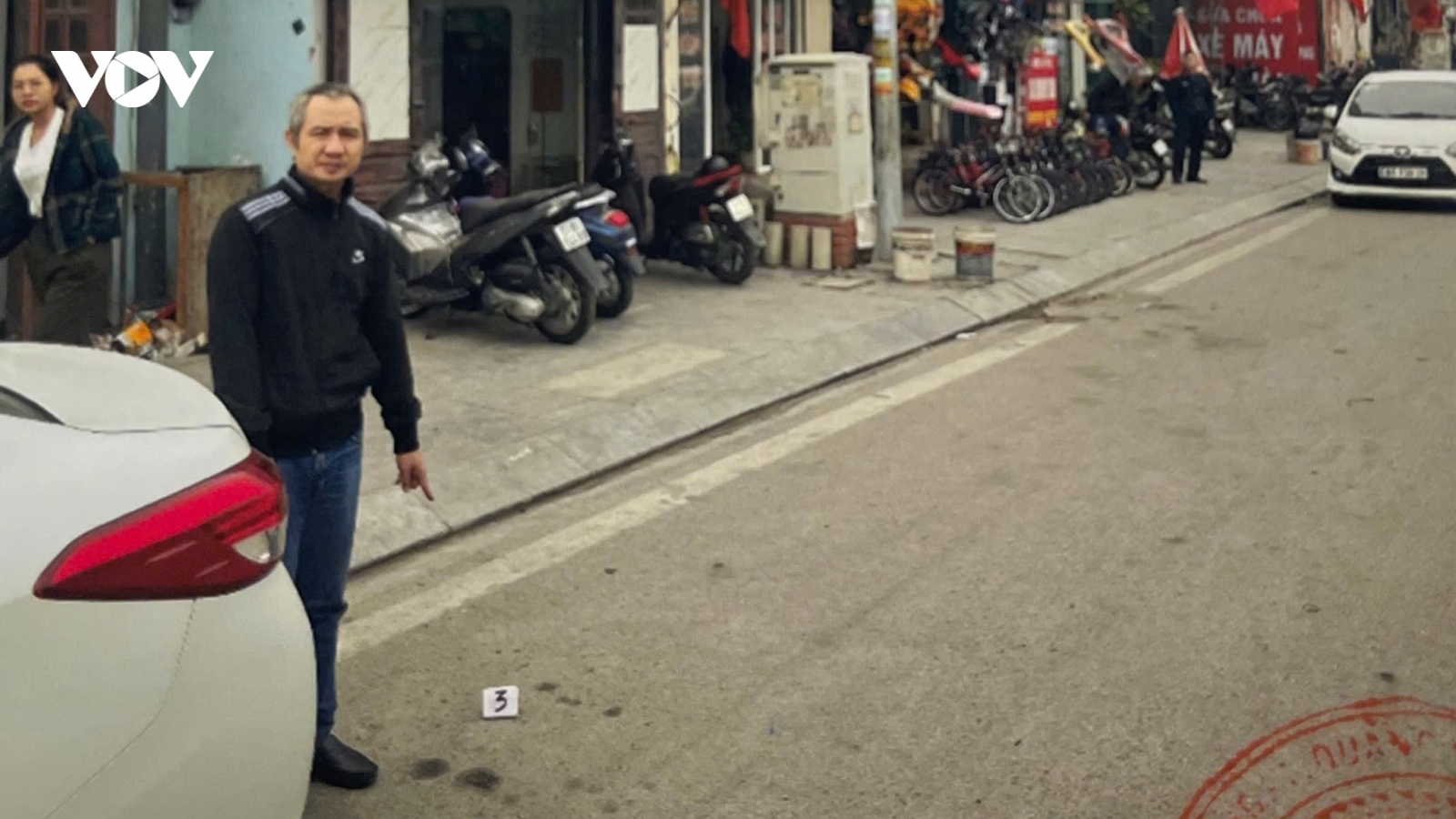 Lợi dụng lòng tin của chủ xe, tài xế mang ô tô đi “cắm” để cá độ bóng đá