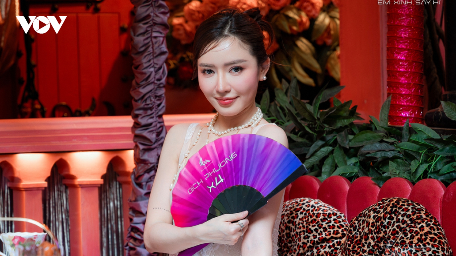 Em xinh Bích Phương bật khóc vì nỗi sợ của bản thân
