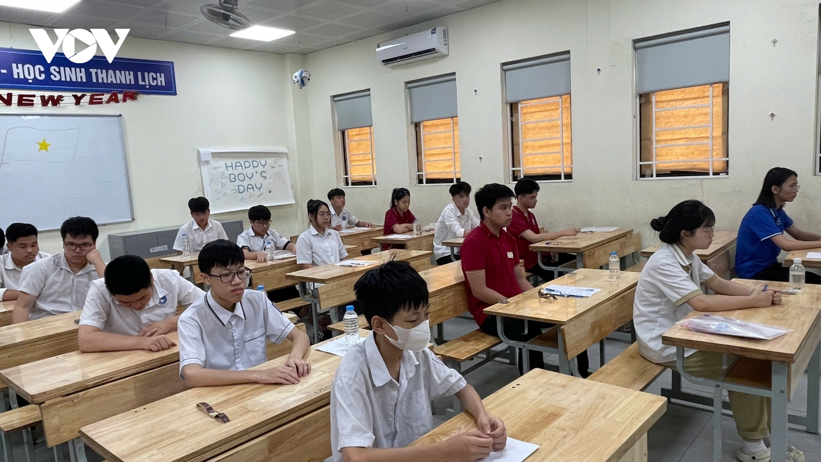 Đề thi môn Ngoại ngữ kỳ thi lớp 10 Hà Nội năm 2025