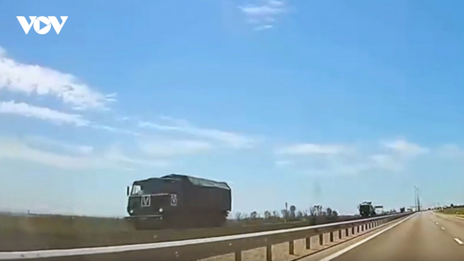 Nga bất ngờ điều chuyển lực lượng quy mô lớn từ Crimea đến Sumy
