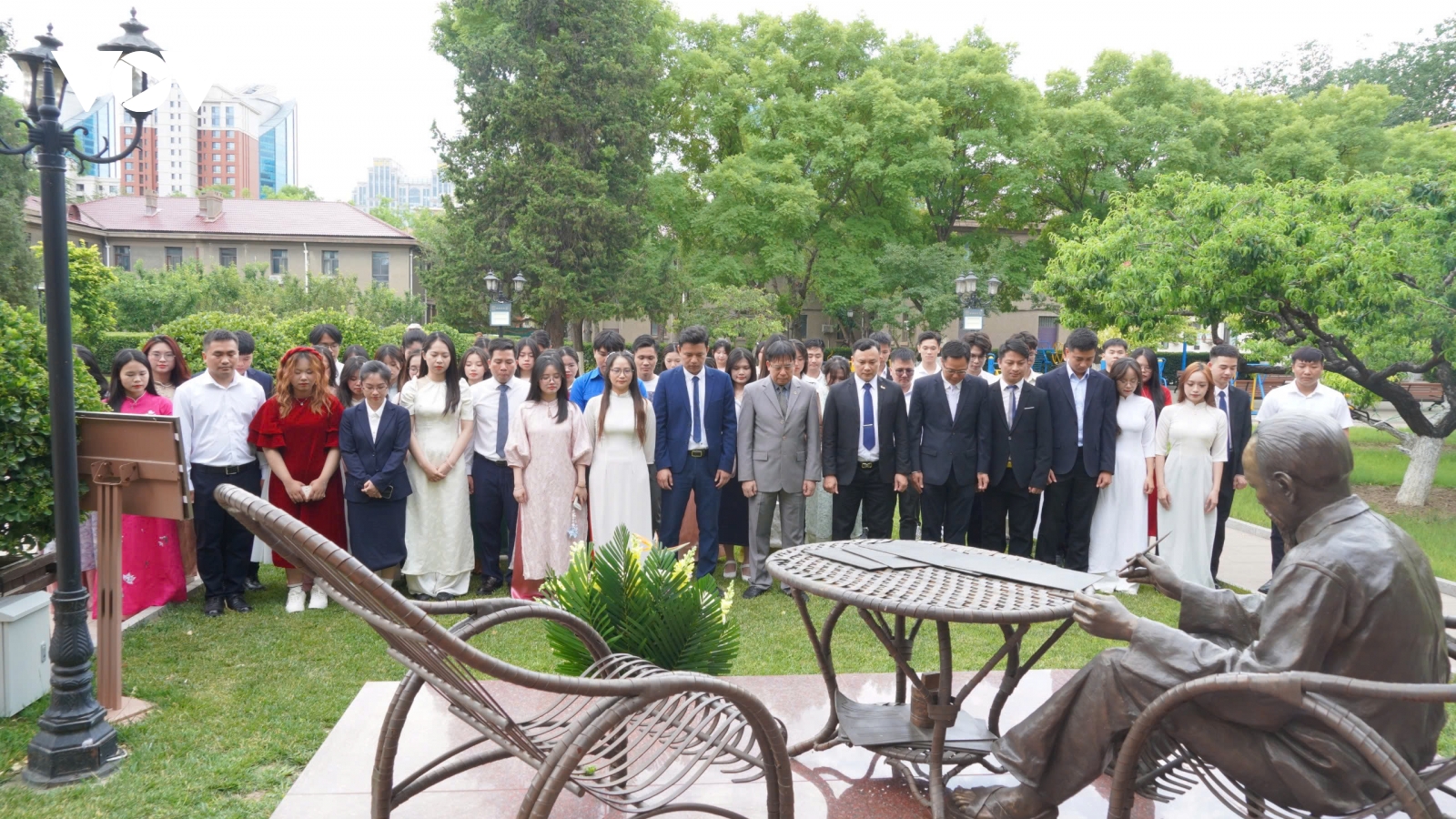 Lưu học sinh Việt Nam tại Bắc Kinh với vai trò là “nhịp cầu hữu nghị” Việt - Trung
