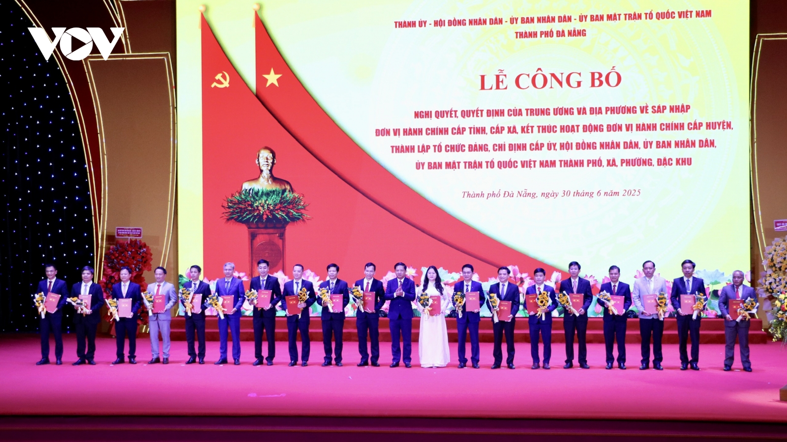 Danh sách bí thư 93 xã, phường mới và Chi bộ đặc khu Hoàng Sa của TP Đà Nẵng