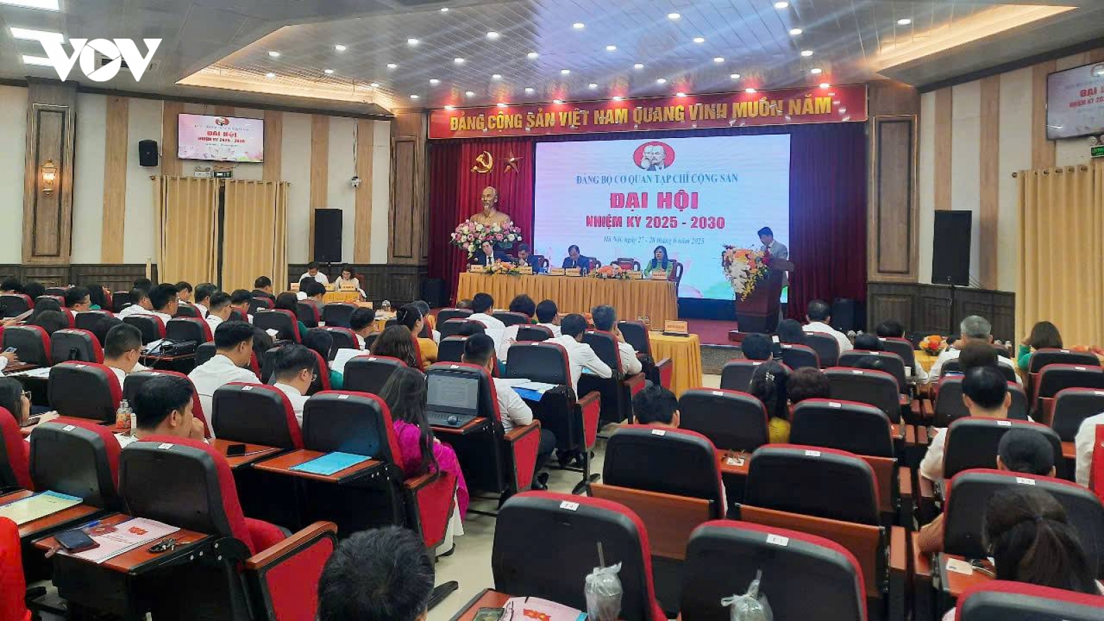 Ông Lê Hoài Trung dự Đại hội Đảng bộ Cơ quan Tạp chí Cộng sản