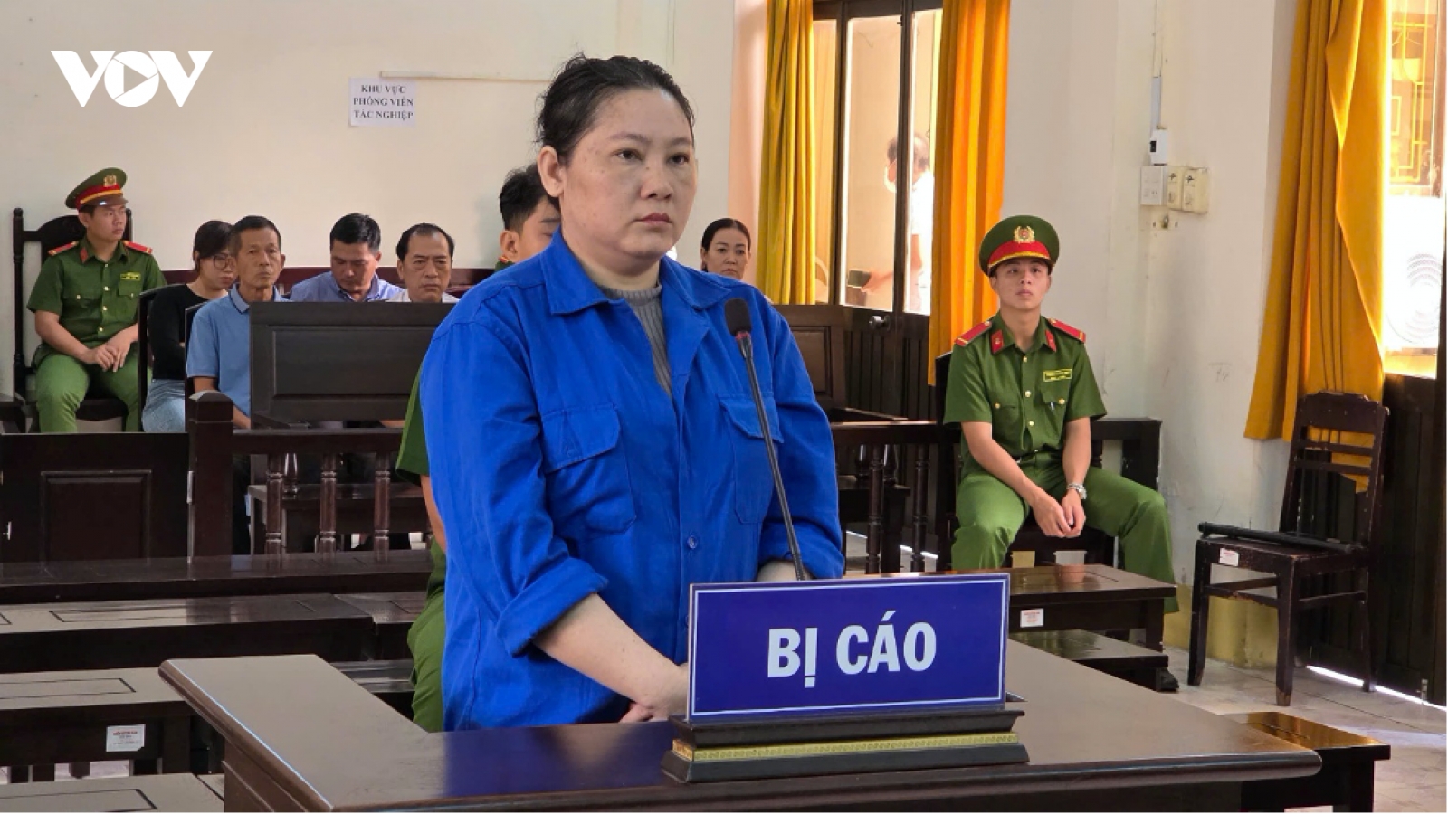 Người phụ nữ đầu độc chồng bằng xyanua lĩnh án 20 năm tù
