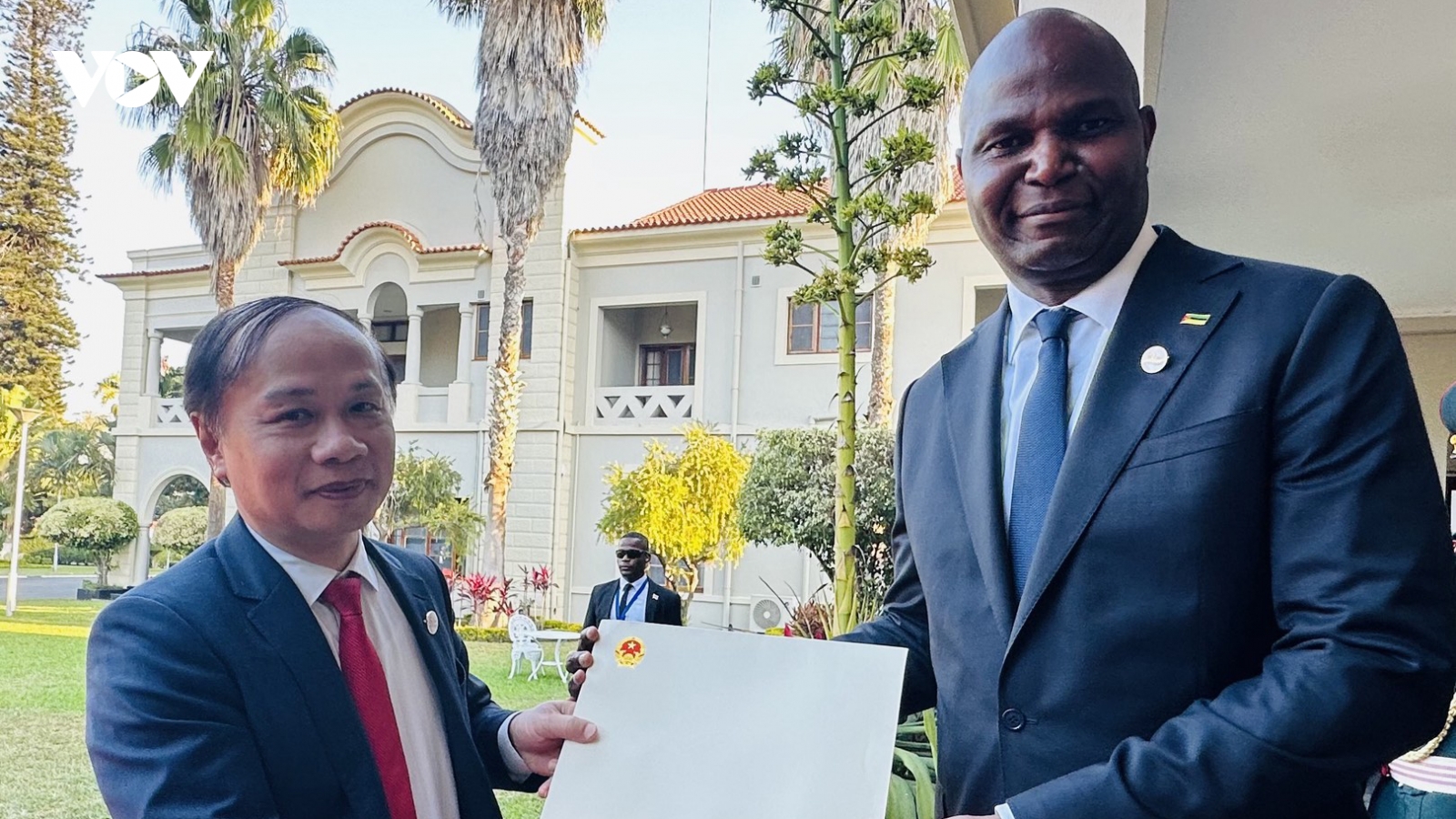 Việt Nam củng cố và tăng cường quan hệ hữu nghị với Mozambique